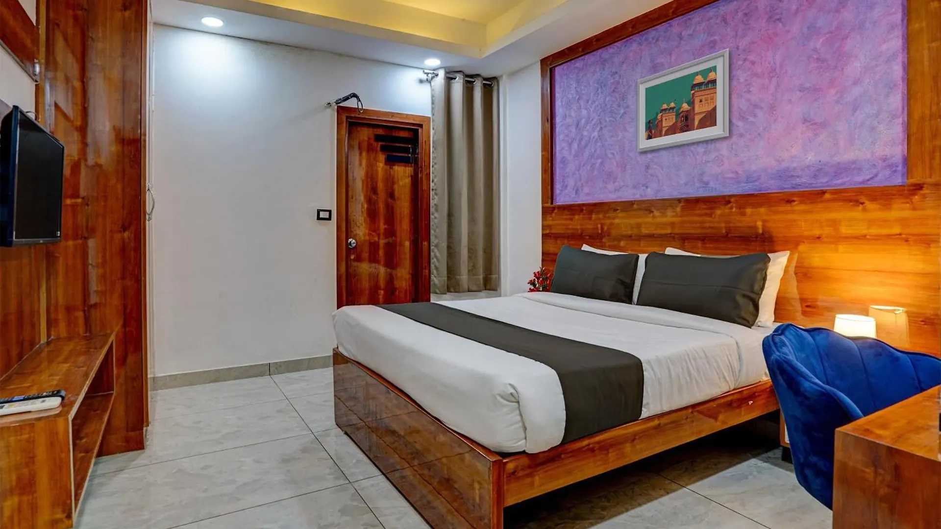 Hotel Hight Krone A Family Hotel Near Igi Airport Delhi Nové Dillí