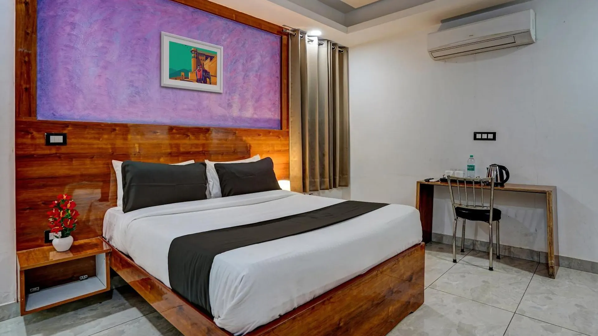 Hotel Hight Krone A Family Hotel Near Igi Airport Delhi New Delhi 4*,  India